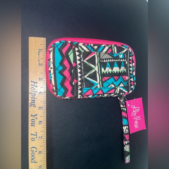 Pink Quilted Wristlet Lily Reese Geo Pattern - Picture 5 of 7